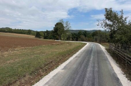 Kabinet predsednika opštine: U Leušićima asfaltirano dva kilometra put