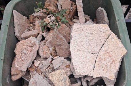 JKP upozorava: Beton, kamenje i šut ne odlagati u plastične kante